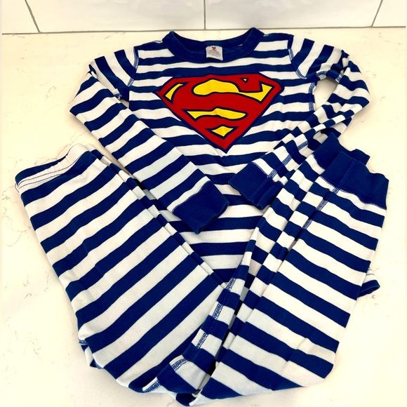 Hanna Andersson Other - Hanna Andersson Superman Pajamas. Size 120 (6-7). Set and Top & matching bottom.